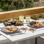 Lianos Village Hotel 3*