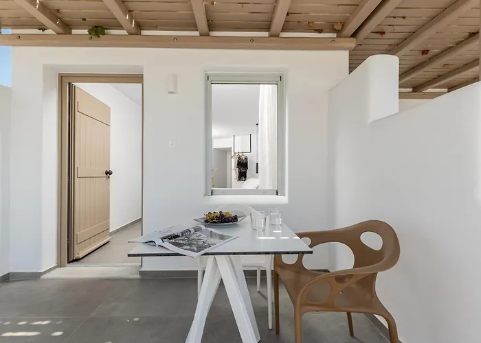 Lianos Village Hotel 3*