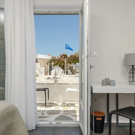 Lianos Village Hotel