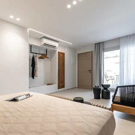 Lianos Village מלון 3*